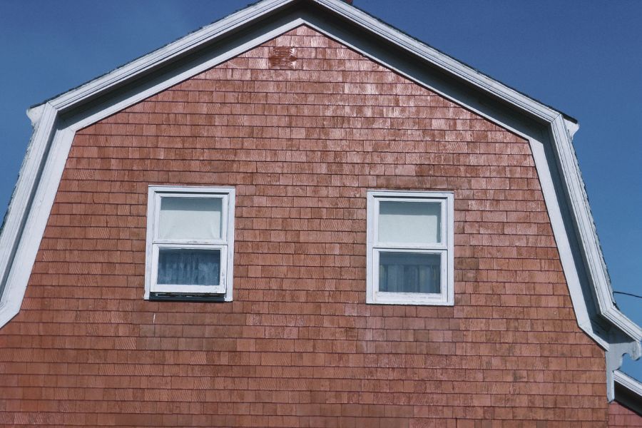 What Is a Gambrel Roof