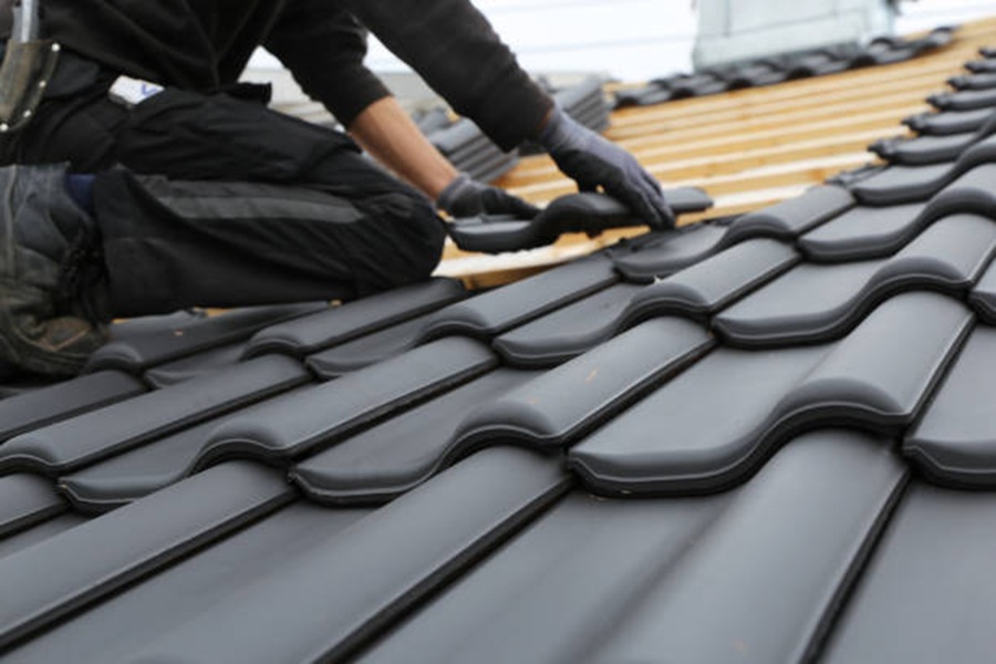 Taking Advantage of Off Peak Roofing Seasons