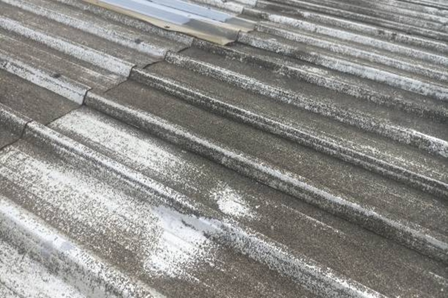 Warning Signs of an Aging and Failing Roof